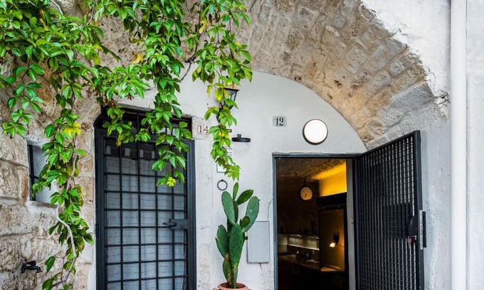 Ostuni Historic Centre House | Timeless Holiday Home in Ostuni with Bar and Fireplace