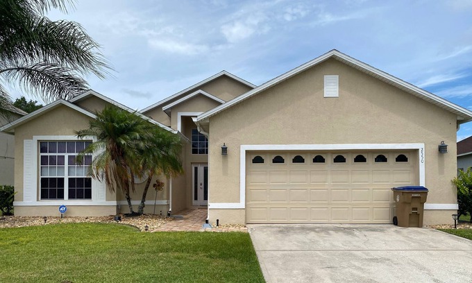 Crescent Lakes House | Timeless Memories Villa