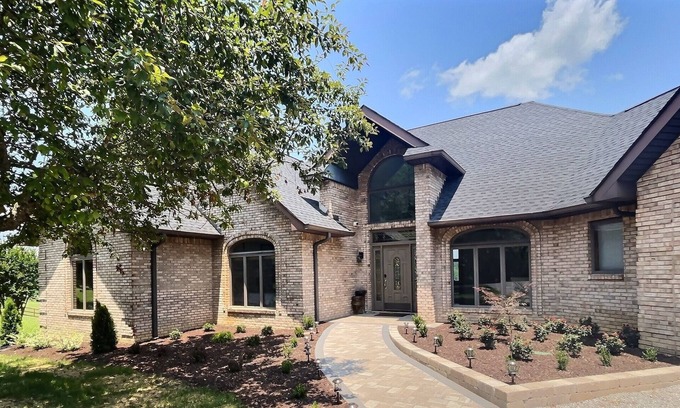 Lynchburg House | Tims Ford Family Home with Amazing Views and Exquisite Living Spaces