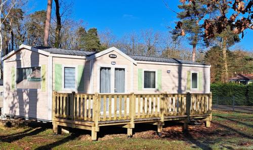 Marcilly-sur-Eure House | Tin