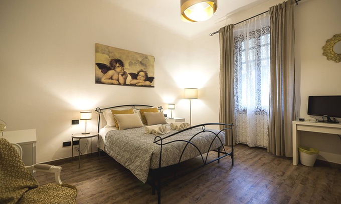 Careggi Rifredi Apartment | TINA HOUSE FLORENCE ⚜️ at the entrance to the historic center in a residential area.