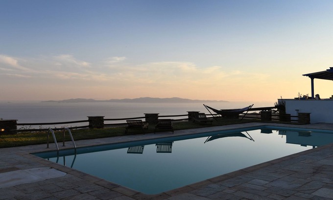 Arnados Villa | Tinos Sky View Villa
