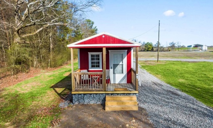 Albertville Apartment | Tiny cabin on 10 acres with pond
