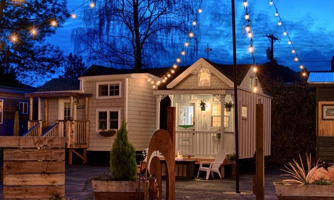 Kerns Hotel | Tiny Digs - Hotel of Tiny Houses