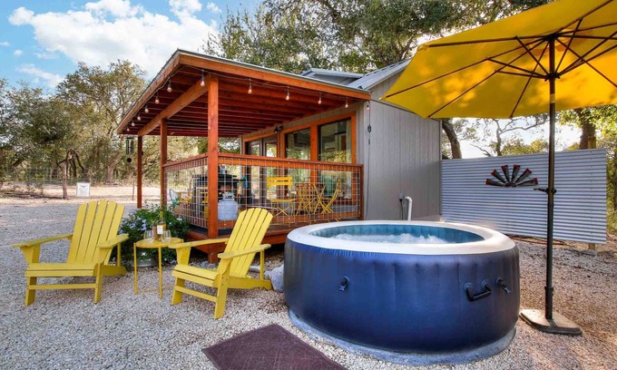 Hondo Cabin | Tiny Farmhouse Getaway