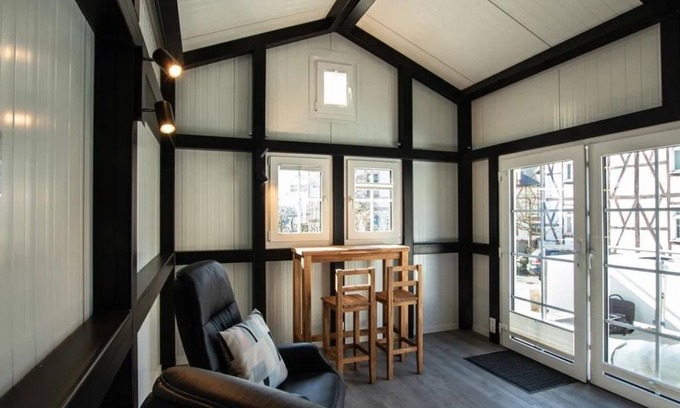 Bad Marienberg Apartment | Tiny Haus rot - Tiny Häuser Häbel