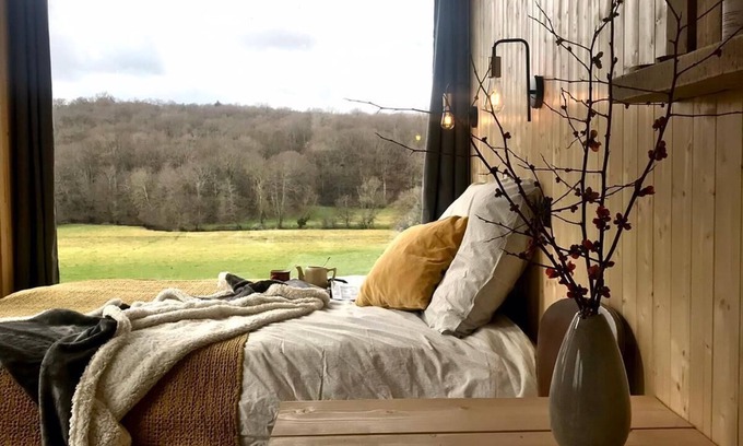 Bussieres (Yonne) Cabin | Tiny House between fields and stream, night under the stars guaranteed!