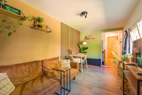 Municipality of Nijmegen Apartment | Tiny house - fietsverhuur, eigen keuken en badkamer