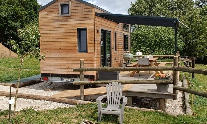 Fierville-les-Mines Cabin | Tiny house du petit Manoir between land and sea