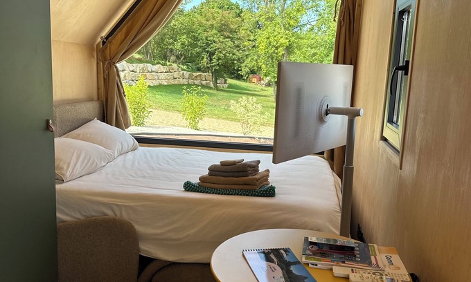 Vesoul Agglomeration Cabin | Tiny House : Mon Cabanon 5 min from Vesoul - Pets welcome - Air conditioning !