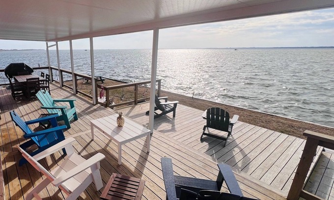 Sandbridge House | Tiny House on Sunset Point - Back Bay
