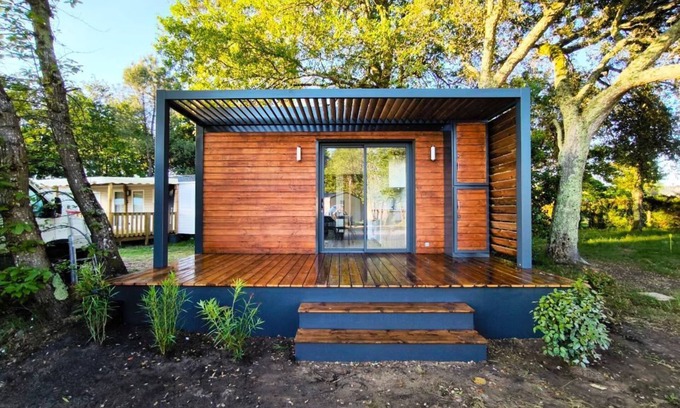 Herm Ski Chalet | TinyHouse d'Herm, at the gateway to endless pine forests and the Atlantic Ocean!