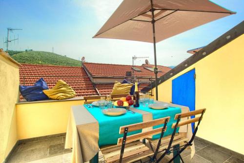 Costa dʼOneglia Apartment | Tipica casa in borgo antico