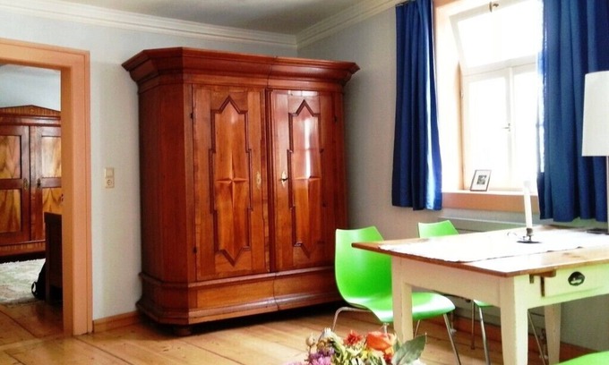 Weimar Apartment | Tirso de Milano: very close to Bauhaus and the Classics and with own parking!