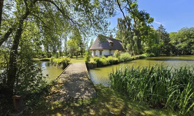 Verneuil d'Avre et d'Iton House | To complete, La chaumière sur l'île