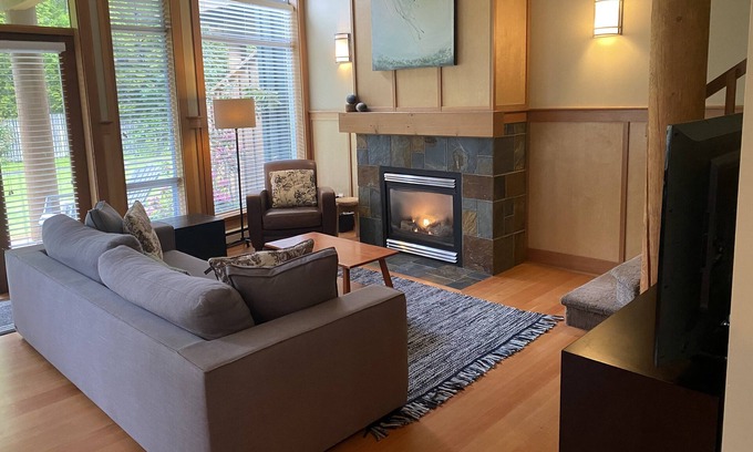 Tofino House | Tofino Surf & Beach Paradise on Chesterman