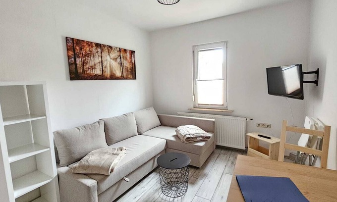 Schweina Apartment | Tolle Neue Fewo mit Garten im Thüringer Wald