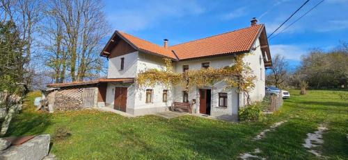 Kambresko Apartment | Tolmin Holiday Home