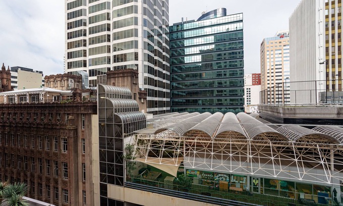Auckland Central Business District Apartment | Toodle's Stylish stay on Queen Street