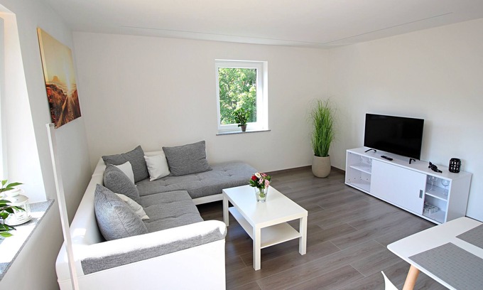 Herzogenaurach Apartment | Top apartment in a quiet location, yet central