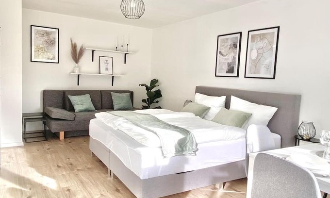 Reutlingen Apartment | Top-Apartment mit Parkplatz und Balkon