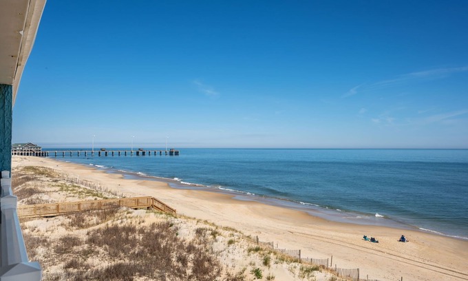 South Nags Head Condo | Top Floor, Direct Oceanfront! PierView Unit 306 Private Oceanfront Balcony!