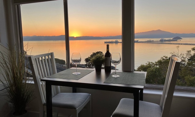 Point Richmond Apartment | Top Floor Studio with great views overlooking the San Francisco Bay