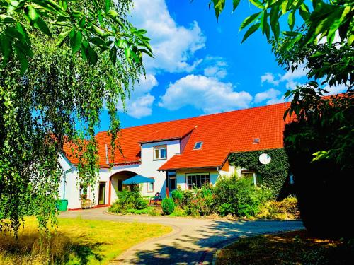 Schoenewalde Apartment | Top-moderne Ferienwohnung und Apartments auf früherem wunderschönen Bauernhof im Elbe-Elster-Kreis in Brandenburg bei Herzberg-Elster, Schönewalde, Holzdorf