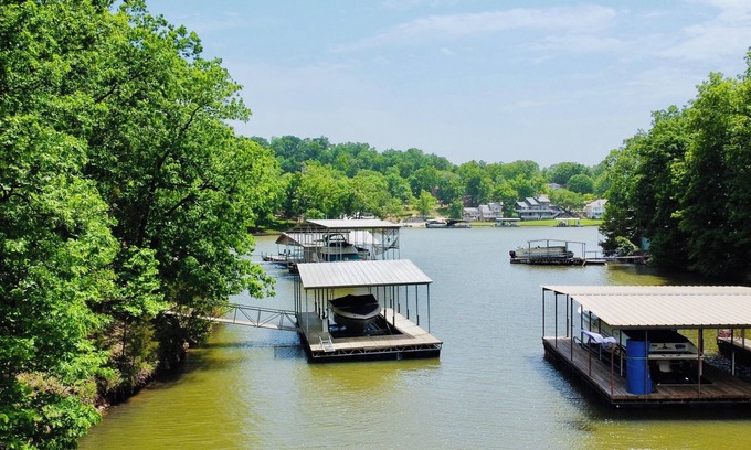 Linn Creek House | Top Notch Lake Retreat – Private, Peaceful, and Spacious Getaway