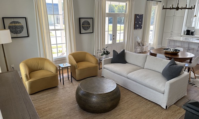 Mayhew House | Top Rated home in Starkvegas for a game day experience! 3 Min from campus!