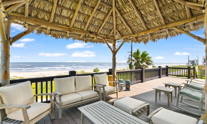 Crystal Beach House | Top Shelf 4 Bedroom Home by RedAwning