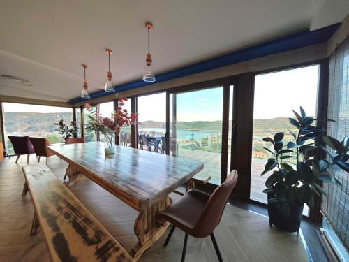 Nuevalos House | Torre Belvedere
