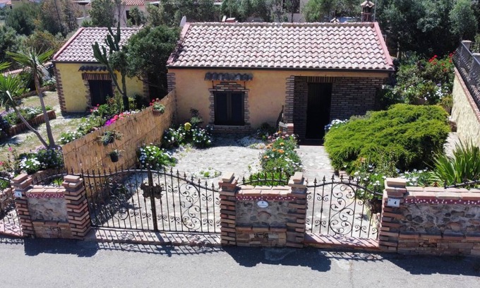 Torre dei Corsari House | Torre Dei Corsari: House/Villa - Torre dei Corsari