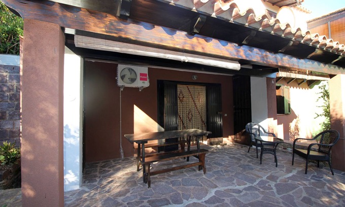 Torre dei Corsari Apartment | Torre dei Corsari holiday home with garden