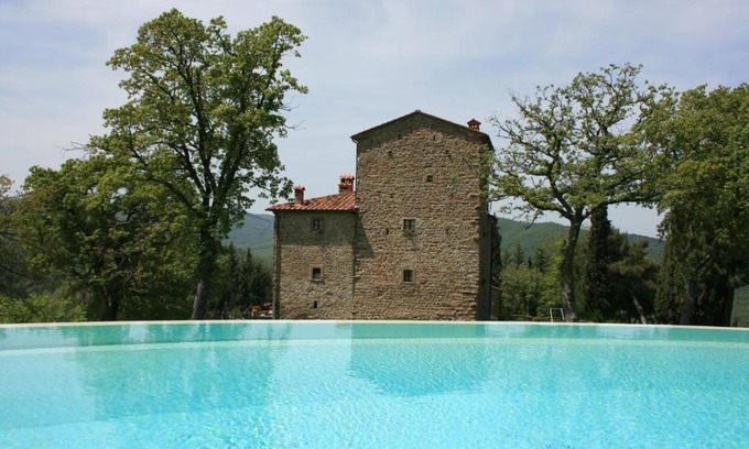 Pieve di Chio Villa | Torre Di Vignale