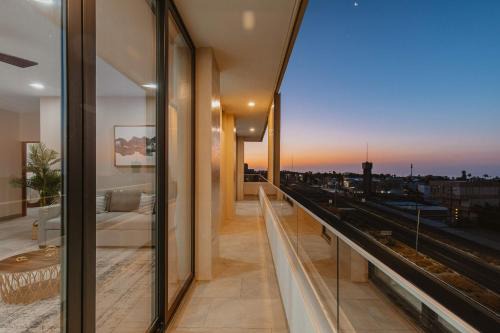 Los Cabos Apartment | Torre San Angel Infinity Pool Arch Sunset Views