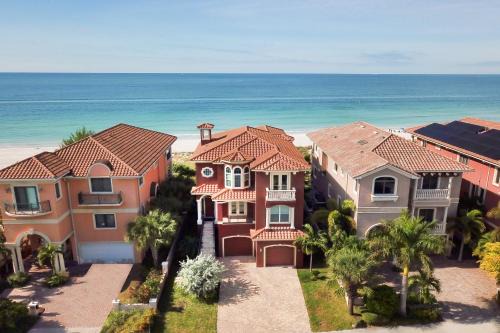 Sunset Beach House | Touched By the Beach