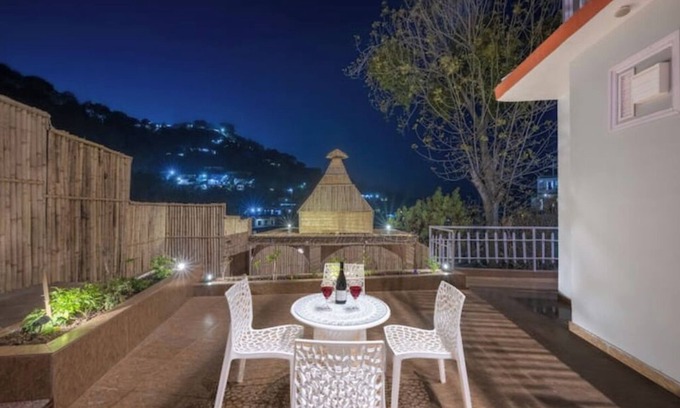 Dharampur Villa | Tourist Villa | Lounge | Snooker | Meals | Valley View | Kasauli Hills