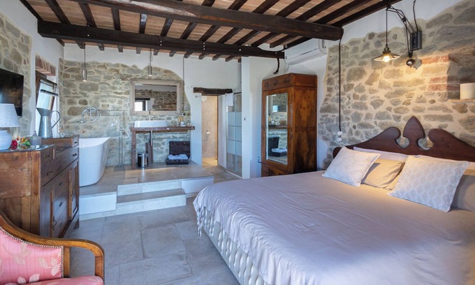 Passignano sul Trasimeno Apartment | Tower- Room with patio with beautiful lake view