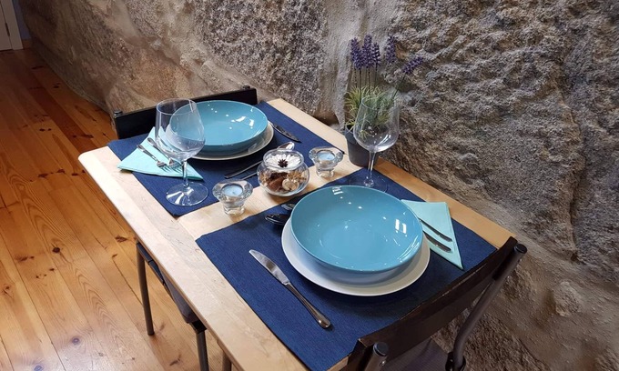 Centro / Baixa Apartment | Tower Studio Located in the Historic Centre of Porto!