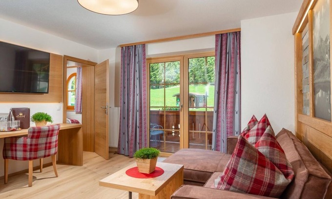 Ramsau am Dachstein House | Tower suite with bath, toilet, Fri, Short - Hotel Lindenhof
