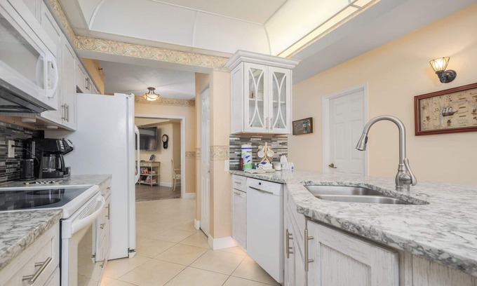 Ponce Inlet Condo | Towers 2 - Ocean Towers 2102