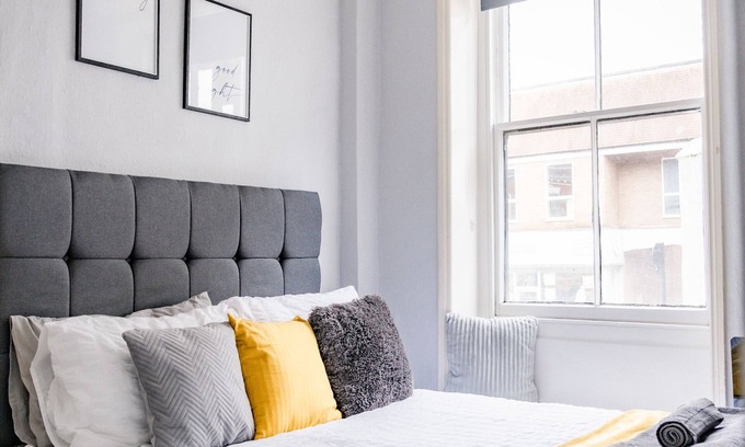 Bridgnorth Apartment | Town Centre Apartment | Sleeps 2-4 | Trendy | Modern | Ideal Getaway