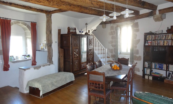 Eymoutiers House | Townhouse St Jacques, on the pilgrimage route, heart of medieval Eymoutiers