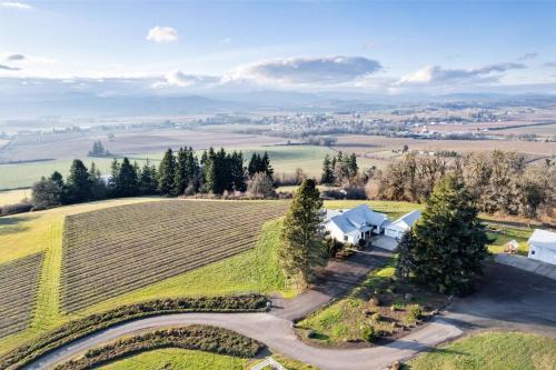 Yamhill House | Township No 3 Guest House