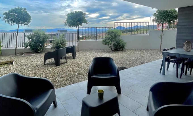 Isolella Apartment | Très Beau T3 Avec Jardin, a 1 min de la Plage