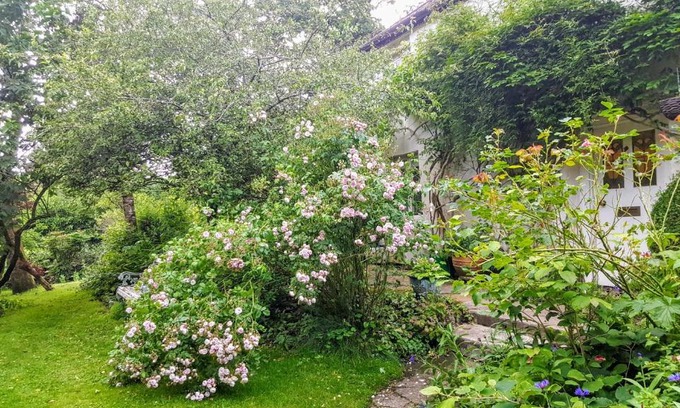 Saint Blazey Bed & Breakfast | Tracebridge Cottage B&B