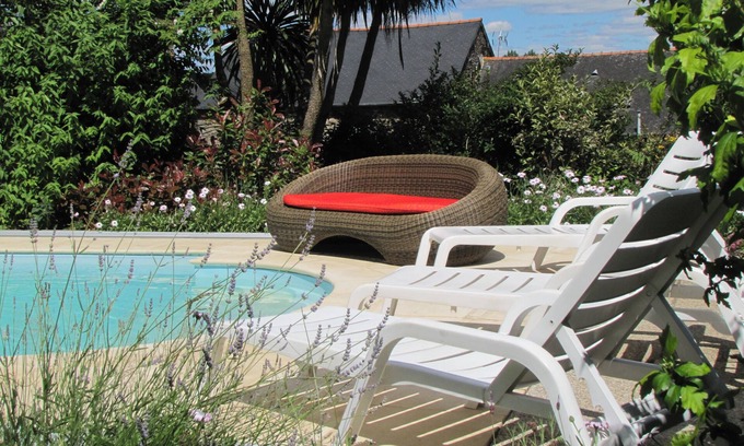 Gomene Cottage | Traditional Breton Gite,sleeps 4 . Heated Swimming Pool,Wi-Fi Stunning Gardens