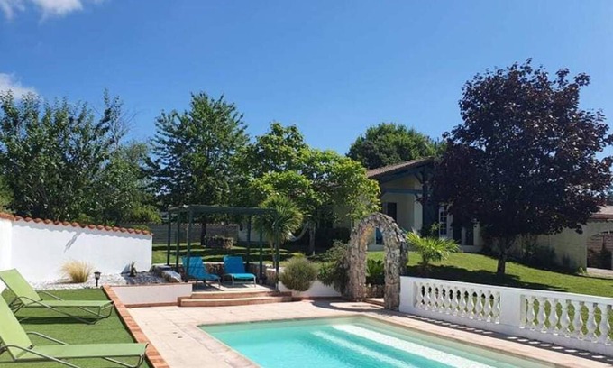 Escassefort House | Traditional Character House in Small Very Pleasant and Authentic Village