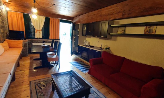 Arachova Apartment | Traditional cozy apartments in Livadi Parnassos